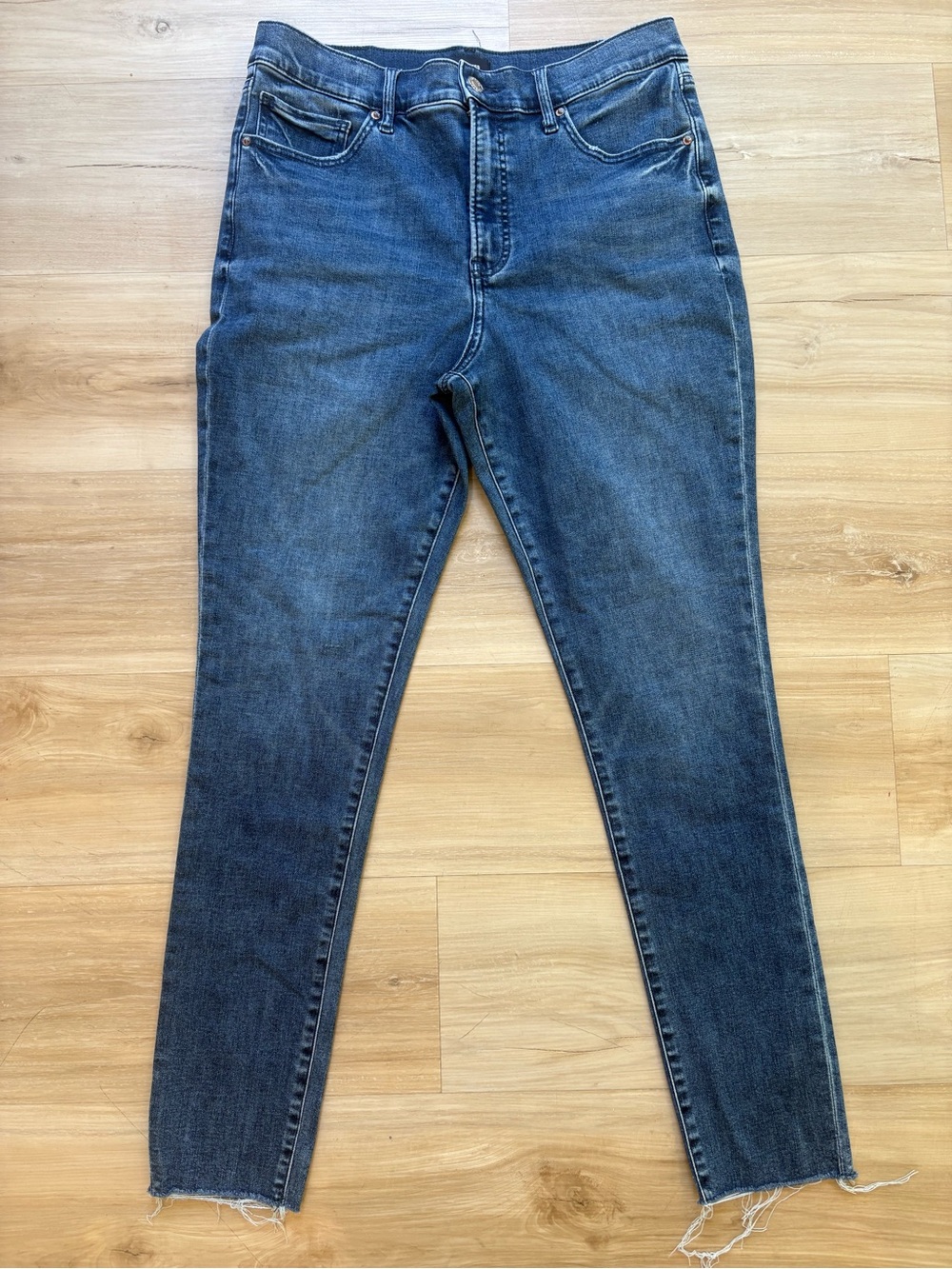 Express Women’s Skinny Jeans in Dark Blue Denim